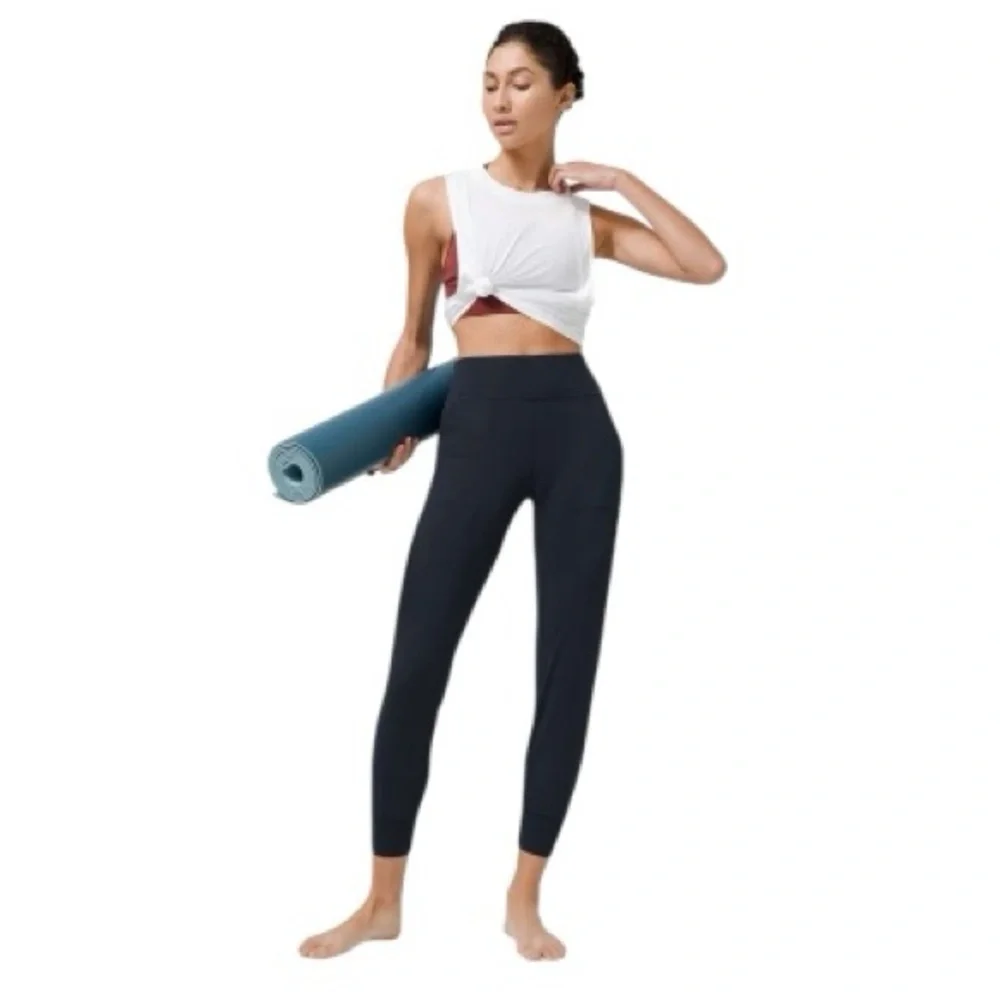 Lululemon Align Jogger 28